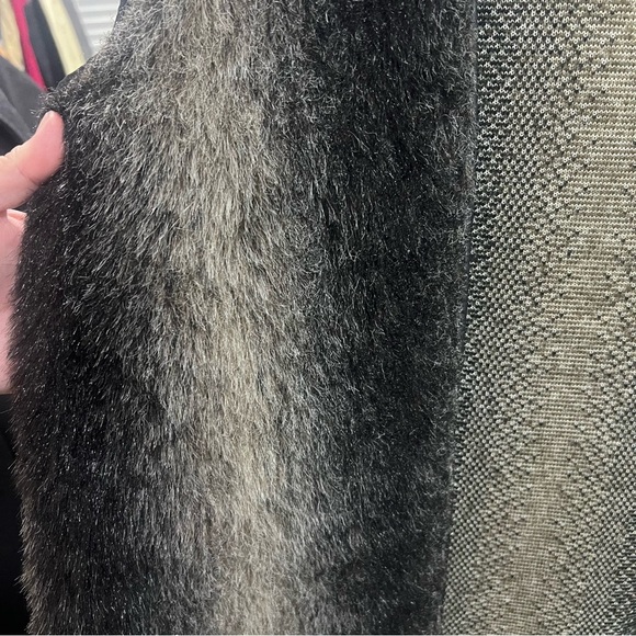 Vintage Black Gray Brown Faux Fur Vest One Size Plus Size Tall Chunky Open Vest - Picture 6 of 10